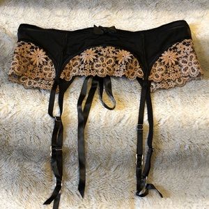 Victoria Secret Very Sexy Garter Belt